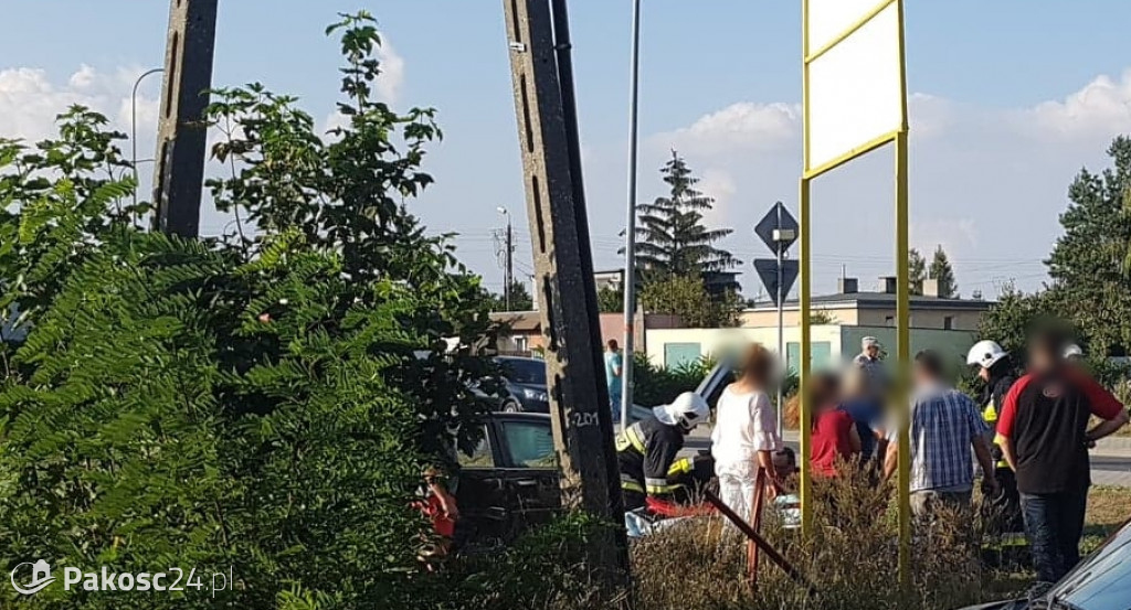 Kraksa na skrzyżowaniu Mogileńskiej i Mikołaja