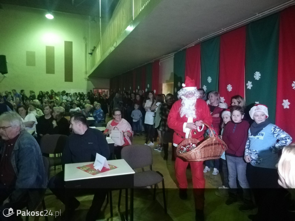 Kiermasz bożonarodzeniowy