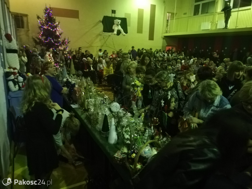 Kiermasz bożonarodzeniowy