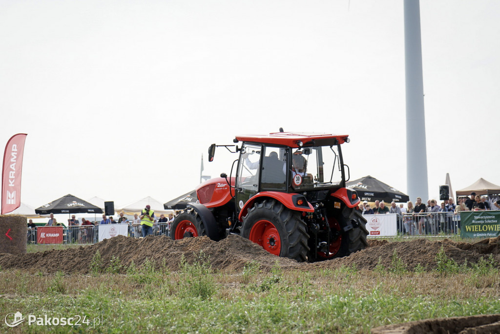 Wyścigi traktorów w Wielowsi