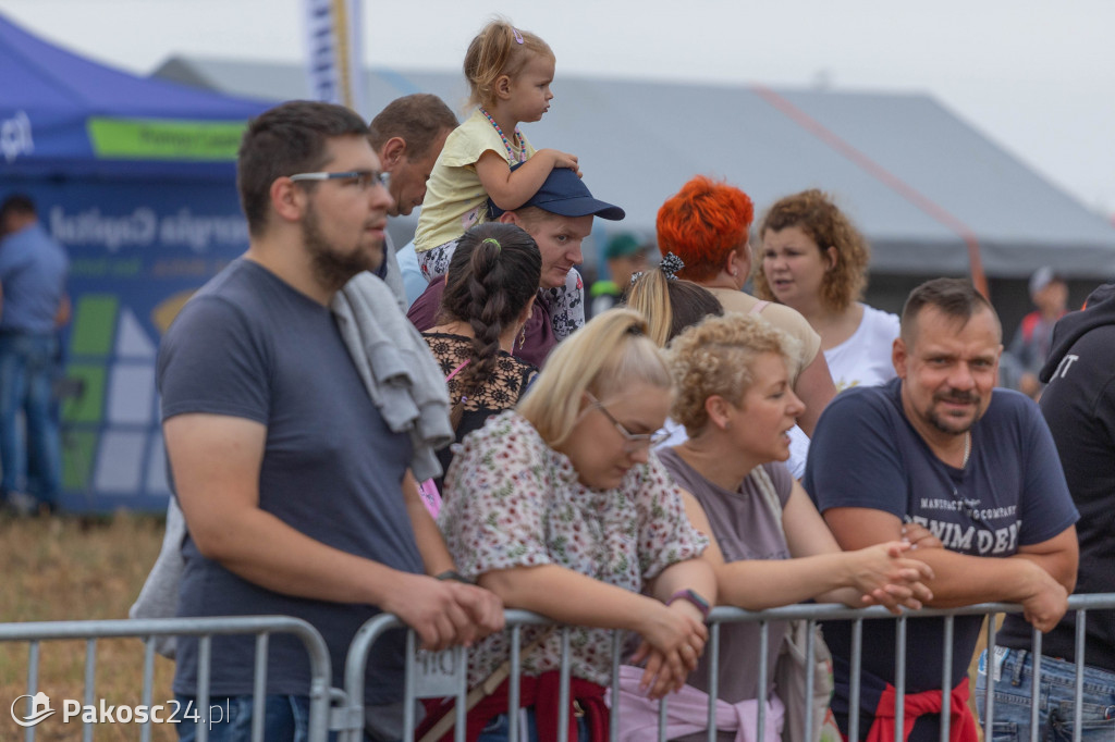 Kujawsko-Pałucki Rajd traktorów na polach Wielowsi