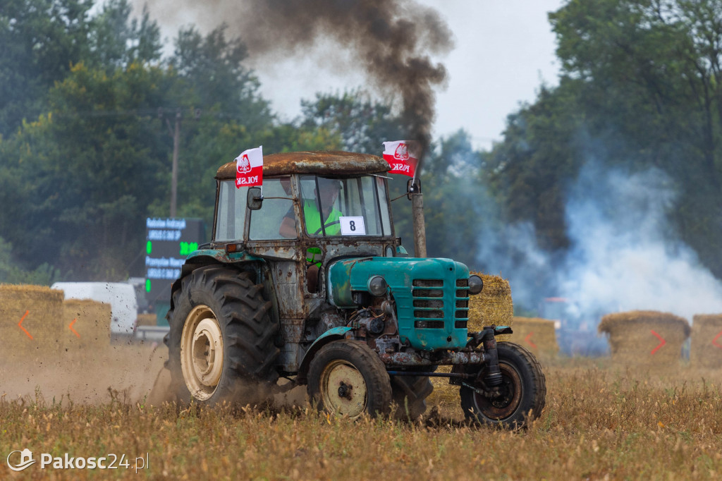 Kujawsko-Pałucki Rajd traktorów na polach Wielowsi