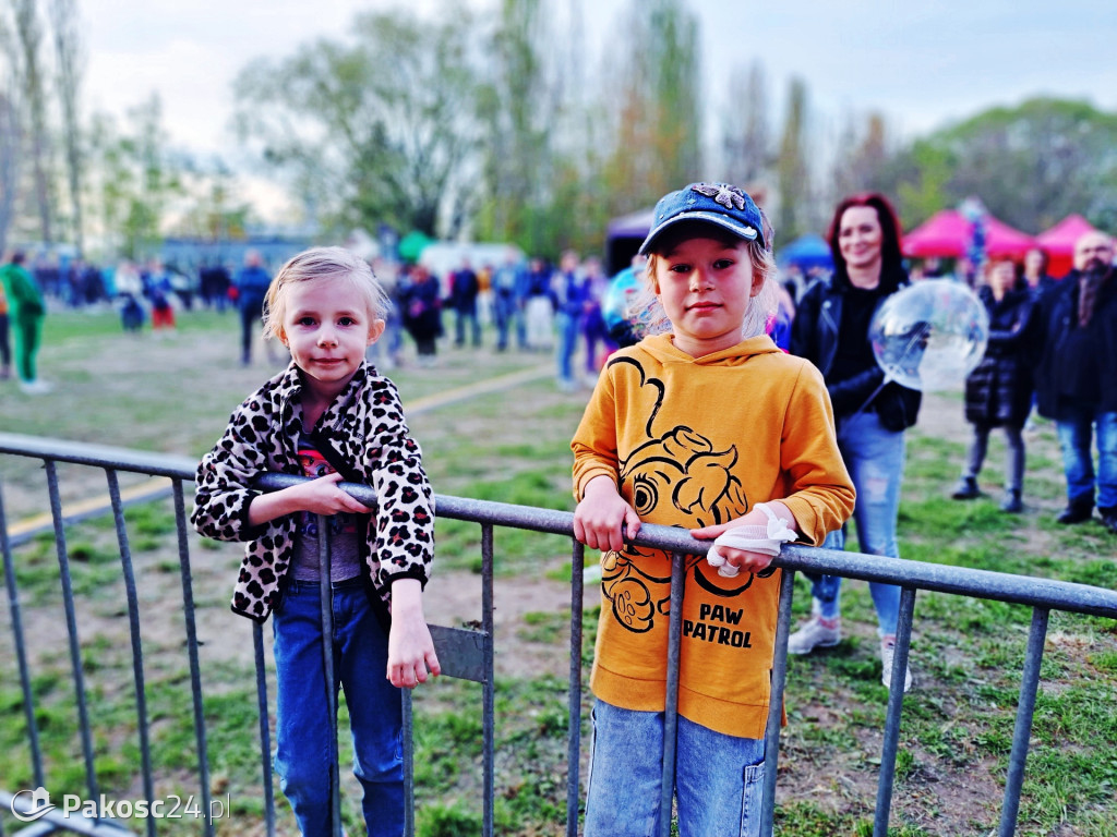 Majówkowy festyn nad jeziorem w Janikowie