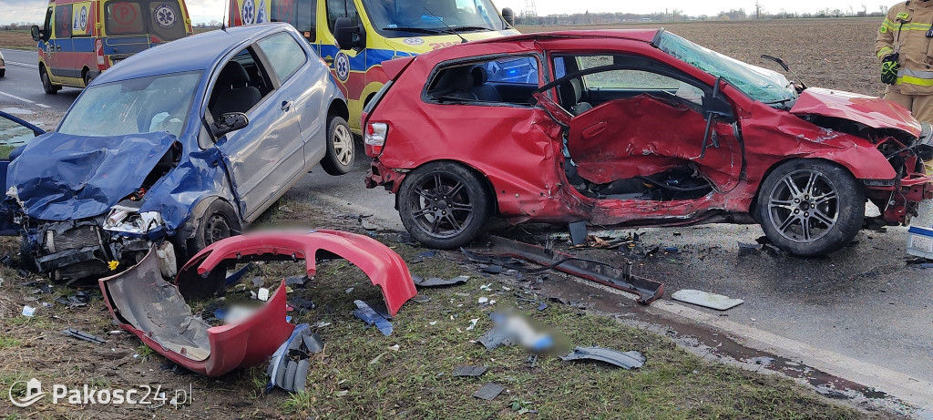 Wypadek na trasie do Pakości. Są poszkodowani