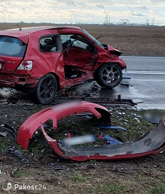 Wypadek na trasie do Pakości. Są poszkodowani