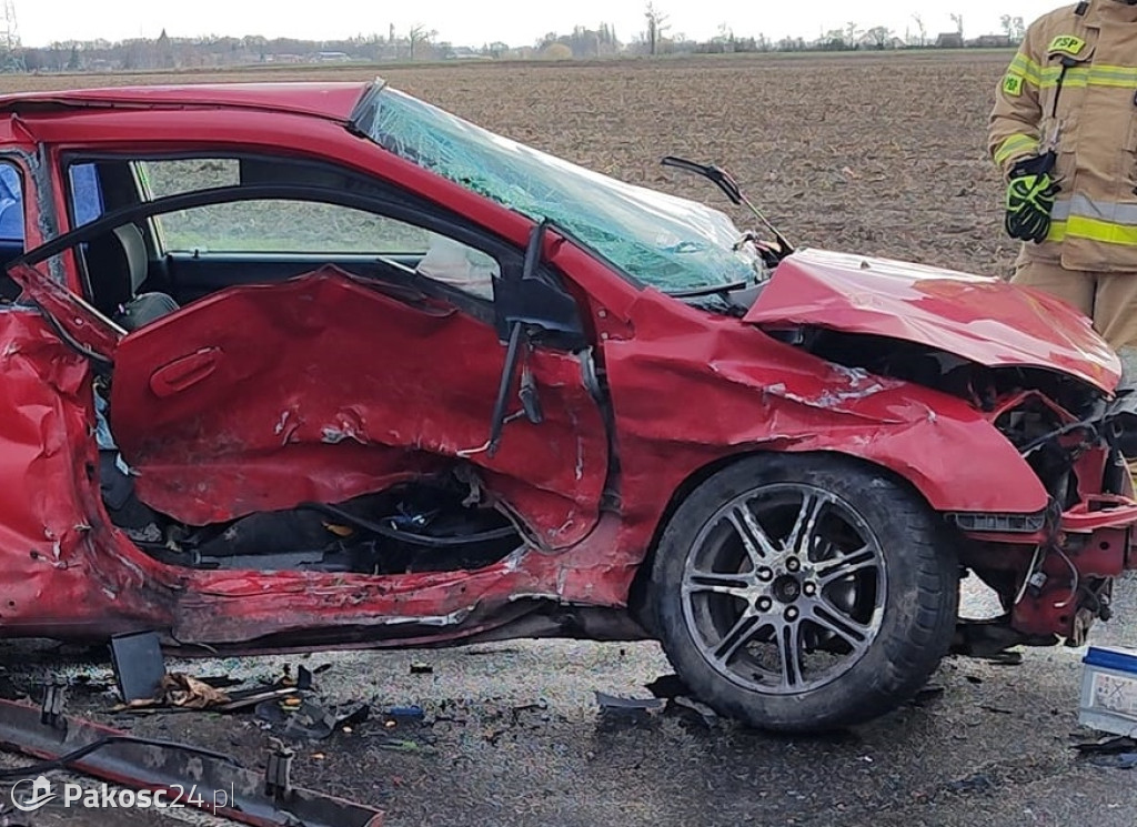 Wypadek na trasie do Pakości. Są poszkodowani