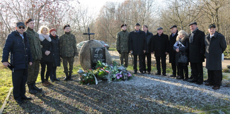 Migawka z  obchodów 50. rocznicy katastrofy lotniczej w Giebni. Fot. Gmina Pakość