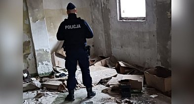 W tych miejscach mogą być bezdomni. Policja patroluje takie lokalizacje-9816