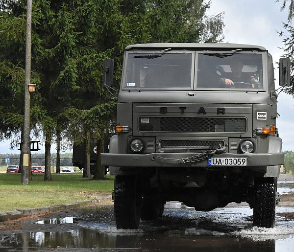 Kolumny wojskowe wyjadą na ulice. Wojsko zapowiada wielkie manewry-11276