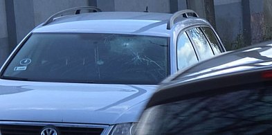 Rowerzystka wjechała wprost pod nadjeżdżający samochód-11738