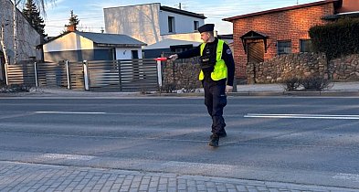 Kontrole w Pakości. Trzeźwi kierowcy, pijany rowerzysta