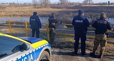 Służby patrolowały akweny. Cel: Bezpieczeństwo i kłusownicy