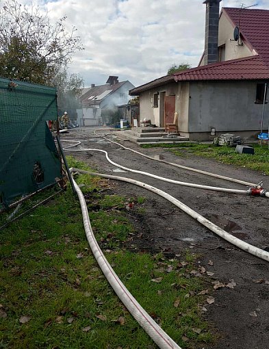 Osiem zastępów straży pożarnej w akcji-11626