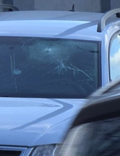 Rowerzystka wjechała wprost pod nadjeżdżający samochód-11738