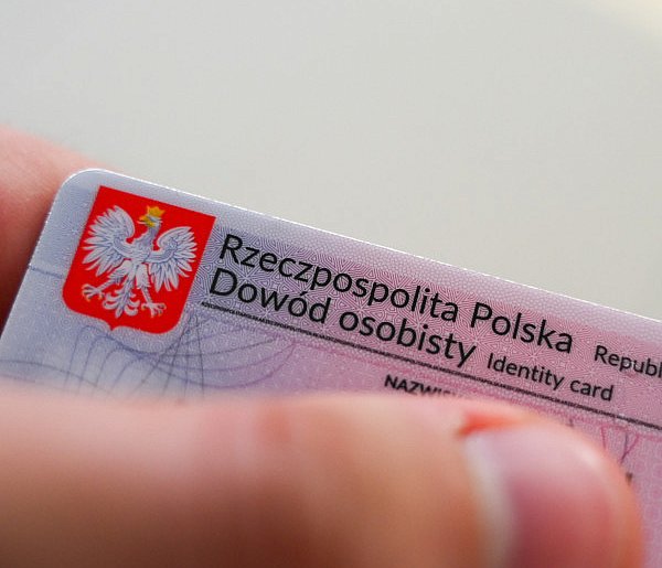 Nie musisz już biec do fotografa. Zdjęcie do dokumentów zrobisz w domu-12021