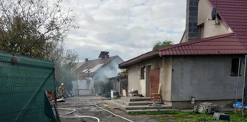 Osiem zastępów straży pożarnej w akcji - 11626